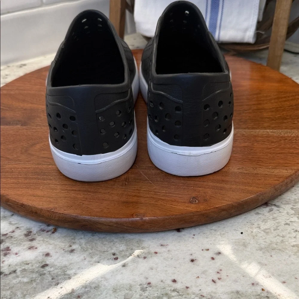 London Fog Black Perforated Slip-On Sneakers